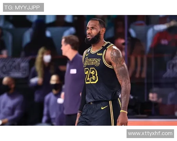 足球明星詹姆斯球衣的传奇故事与背后不为人知的秘密